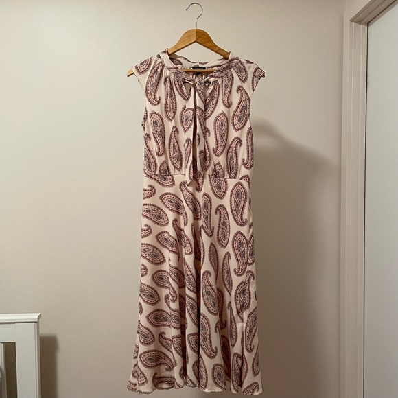 Ann Taylor Paisley Sleeveless Tie Neck Flowy Sheath Midi Dress - Picture 2 of 6